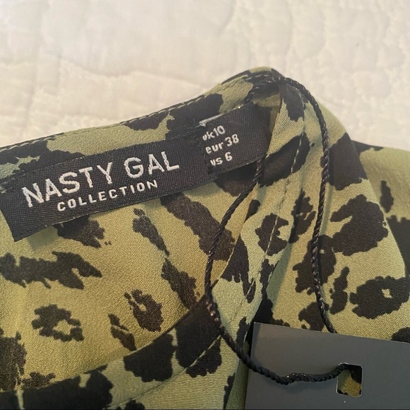 Nasty Gal NEW Tiered Midi Animal Print Green and Black Dress - 6 - Picture 4 of 10